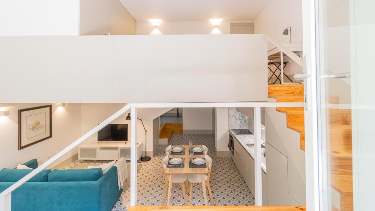 Central Stunning Duplex W/ Patio By Lovelystay Porto Ngoại thất bức ảnh