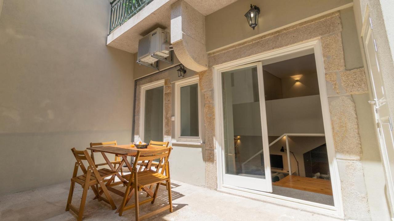 Central Stunning Duplex W/ Patio By Lovelystay Porto Ngoại thất bức ảnh