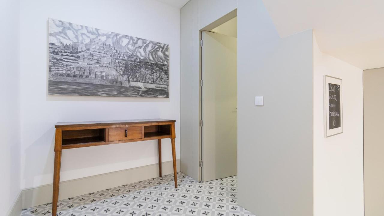 Central Stunning Duplex W/ Patio By Lovelystay Porto Ngoại thất bức ảnh